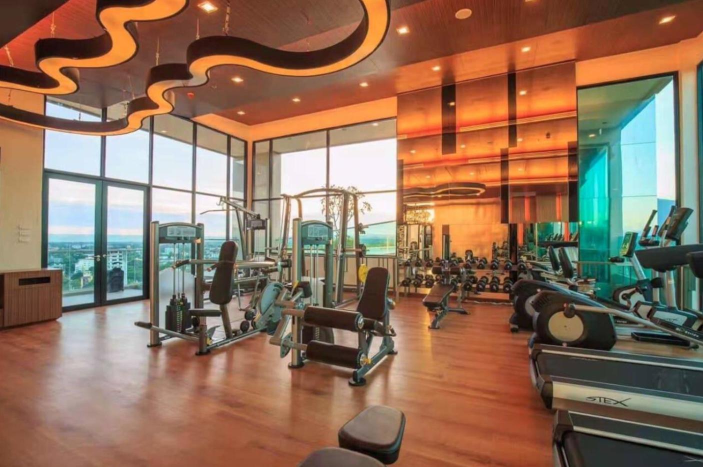 Luxury And Modern Condo In Central Chiang Mai - Astra Condo Bagian luar foto